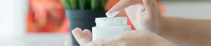 گلیسیرین گرید دارویی، جاذب رطوبت در داروهای موضعی